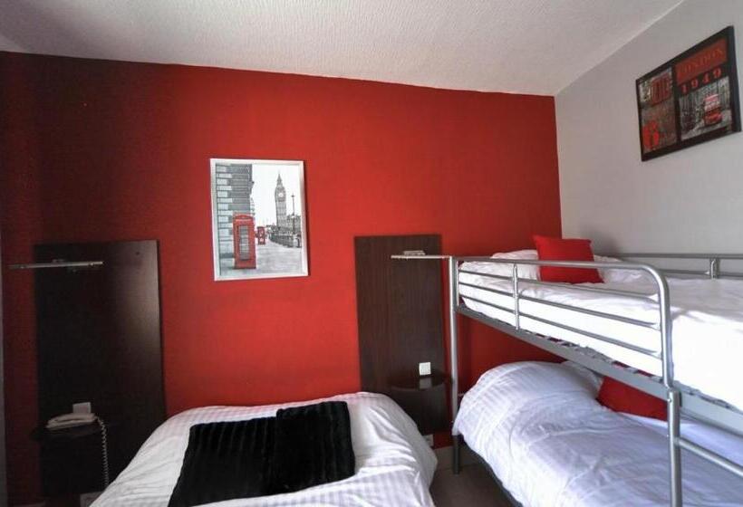 غرفة قياسية رباعية, Logis Hôtel Restaurant La Croix Couverte