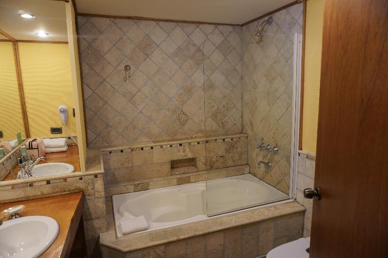 חדר סטנדרט, Los Nires