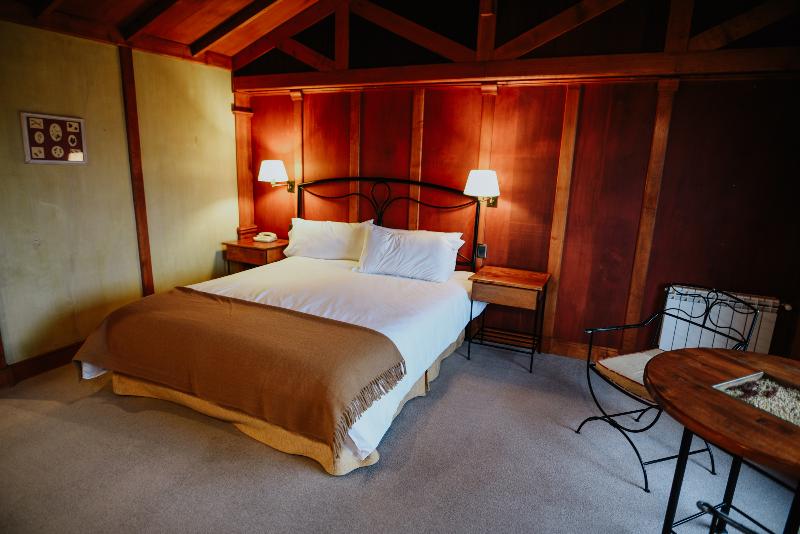 חדר סטנדרט, Los Nires