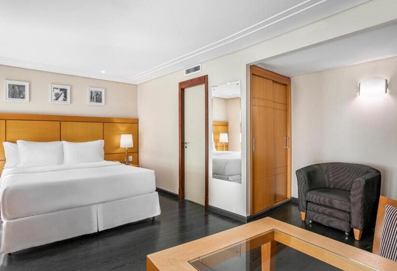 اتاق لوکس با بالکن, Melia Jardim Europa