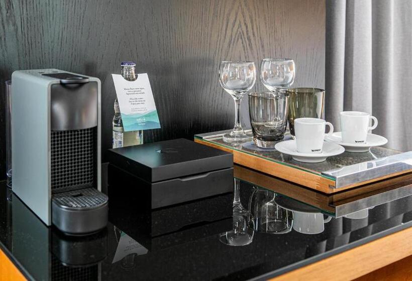 سوییت جونیور اجرایی, Melia Jardim Europa