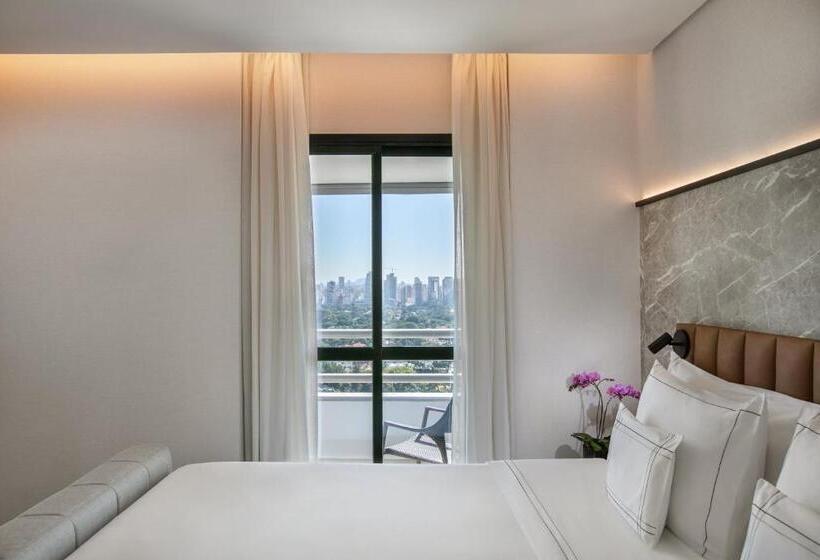 اتاق پریمیوم با بالکن, Melia Jardim Europa