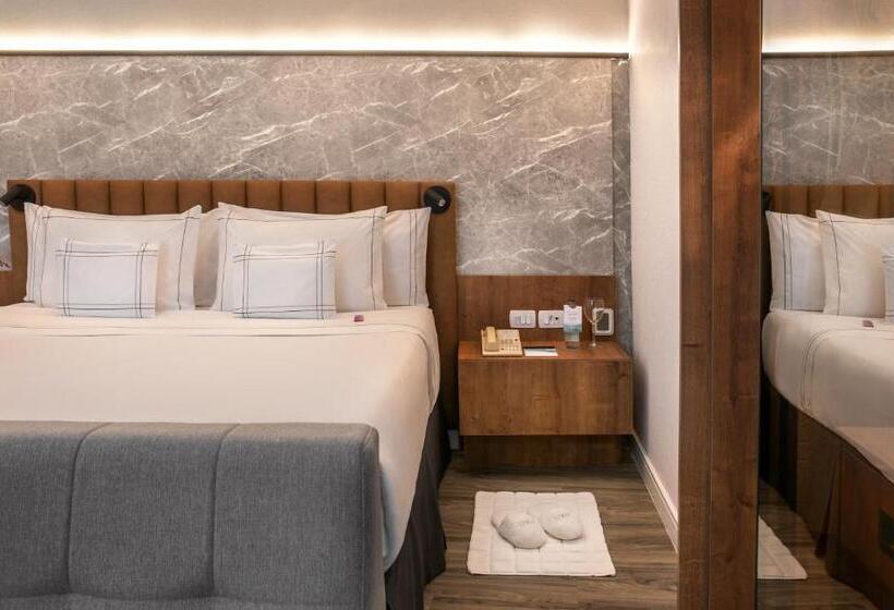 اتاق پریمیوم با بالکن, Melia Jardim Europa