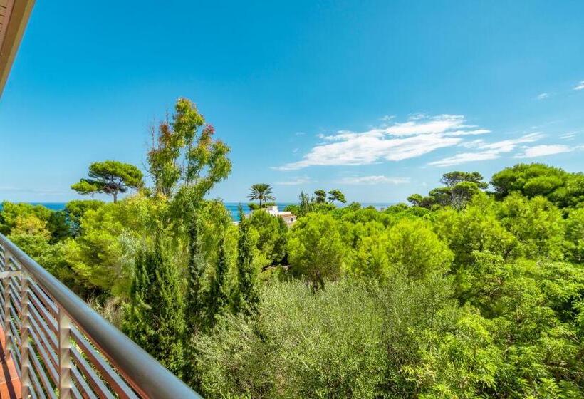 带阳台标准四人间, Na Forana