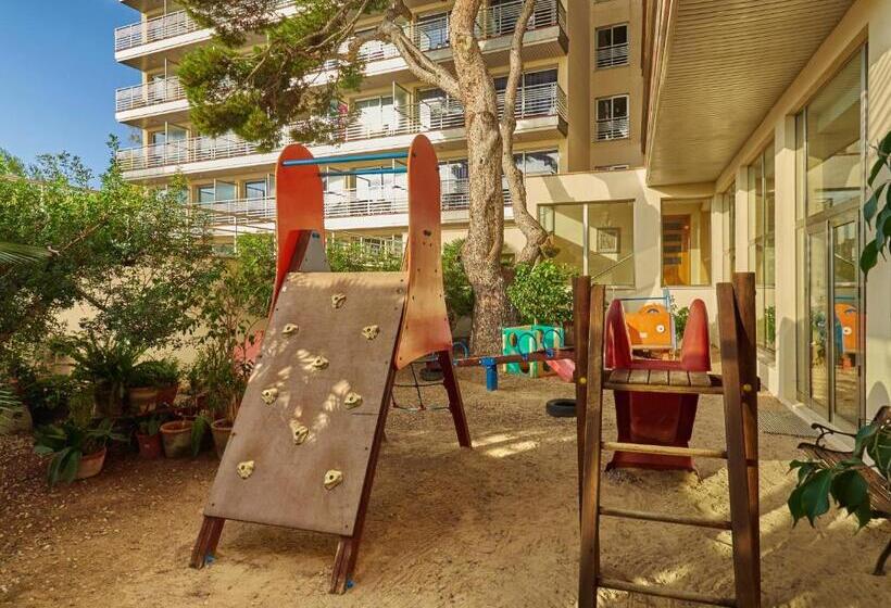 带阳台标准四人间, Na Forana