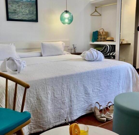 带海景的复工套房, Na Forana