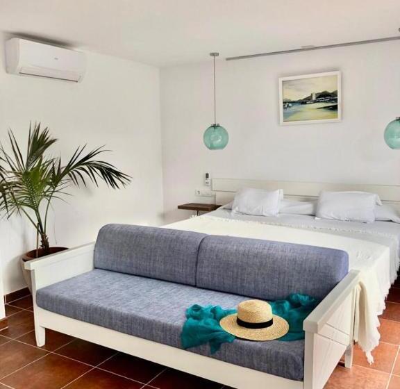 带海景的复工套房, Na Forana