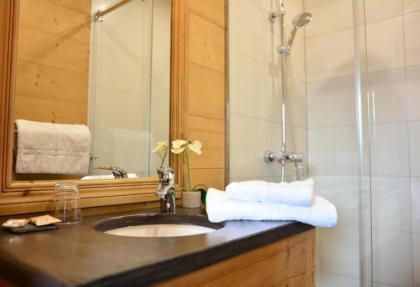 带观景的高级间, Spa Le Morillon Charme & Caractère