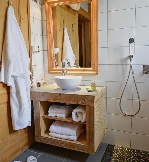 四人高级间, Spa Le Morillon Charme & Caractère