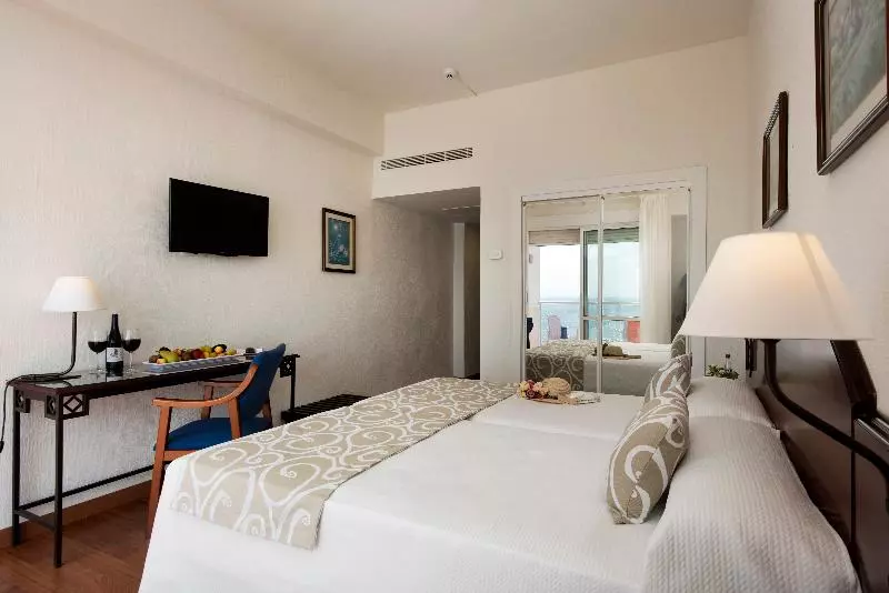 استودیوی استاندارد, Legendary Lisboa Suites