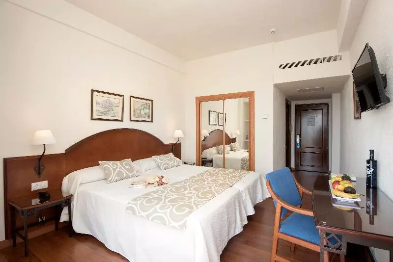 استودیوی استاندارد, Legendary Lisboa Suites