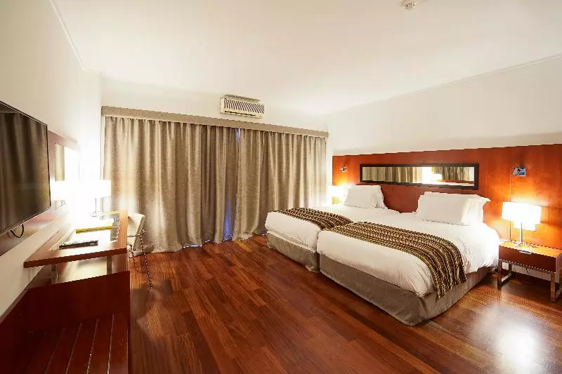 استودیوی استاندارد, Legendary Lisboa Suites