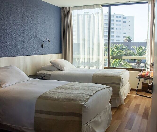 غرفة قياسية, Club La Serena