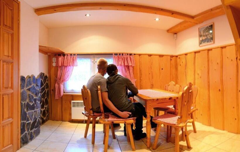 شاليه غرفة نوم واحدة, Horsky Hotel Mnich