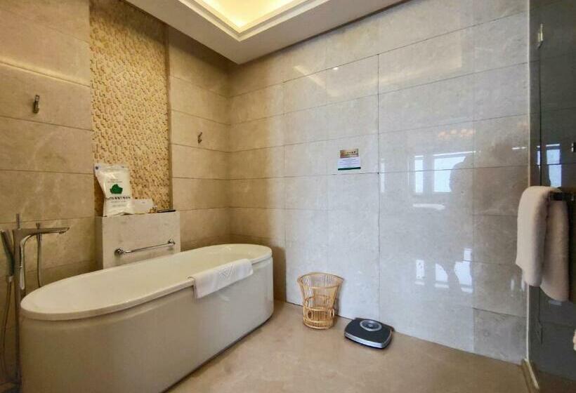 Президентский Люкс, Yangzhong Firth Jinling Grand