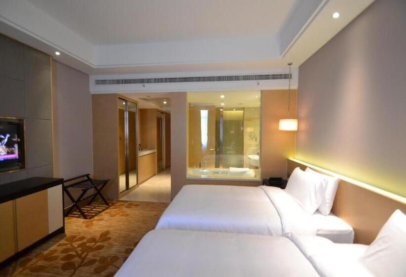 Номер Superior, Yangzhong Firth Jinling Grand