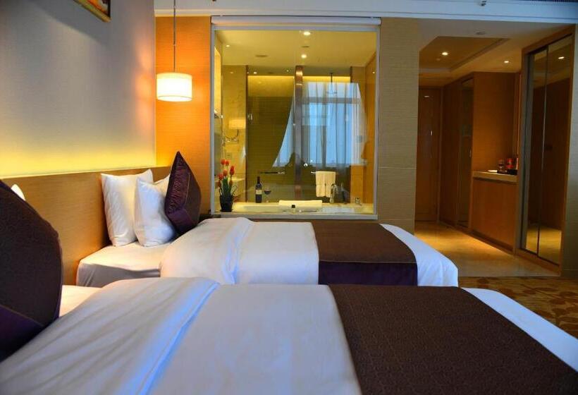 Номер Стандарт, Yangzhong Firth Jinling Grand