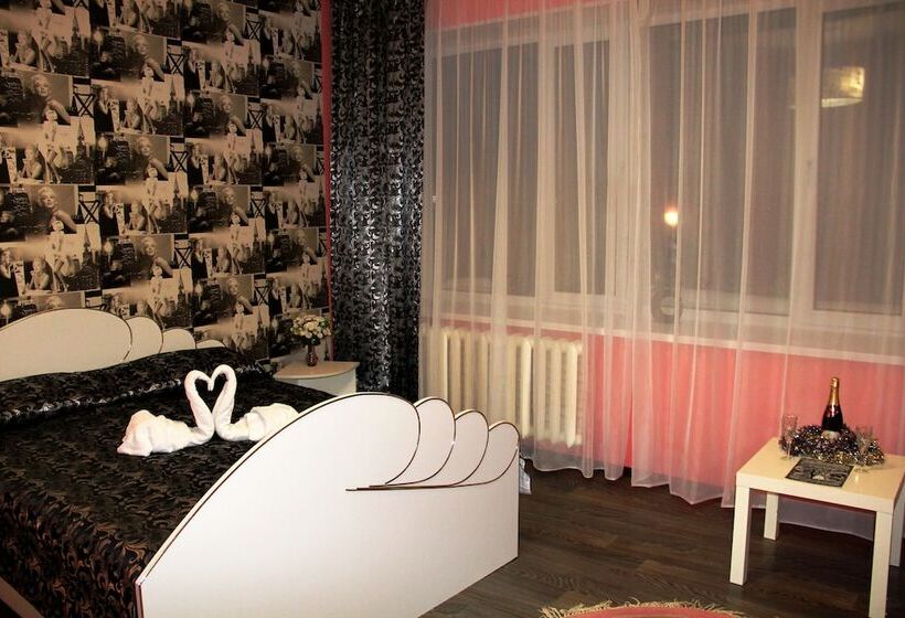 اتاق استاندارد, Oasis Hotel   Hostel