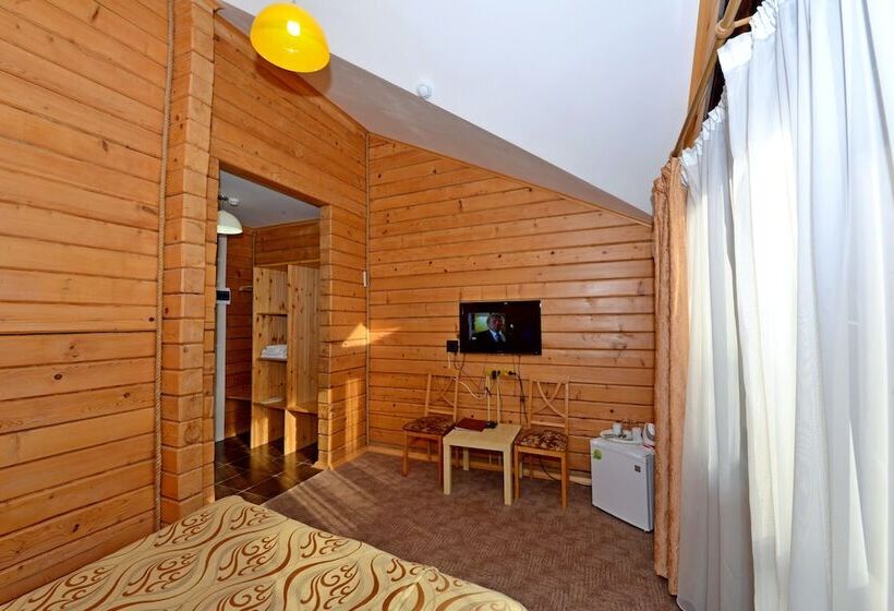 غرفة سوبيريور مزودة بشرفة, Guest House Park Hadzhoh