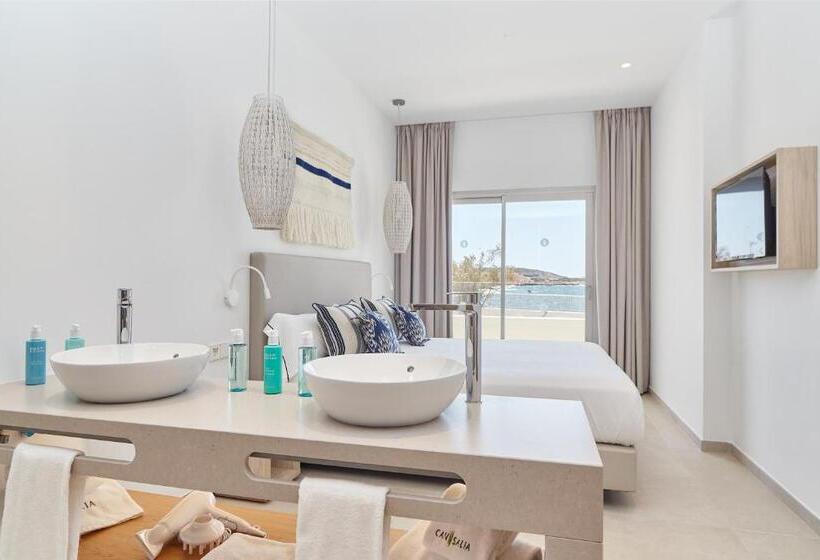 2 Bedrooms Suite Sea View, Can Salia