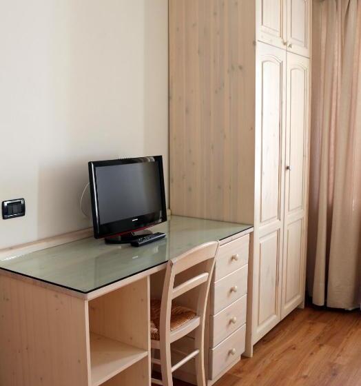 침실 1개 발코니 아파트, Bucaneve