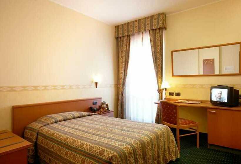 اتاق استاندارد یک نفره, Dropiluc