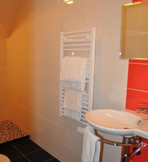 غرفة قياسية إطلالة جانبية علي البحر, Hôtel De La Baie Des Trépassés