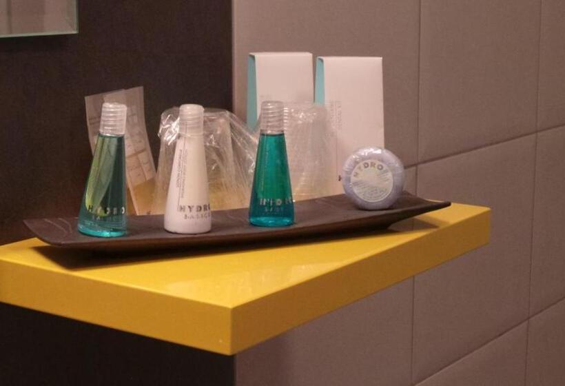 غرفة قياسية إطلالة جانبية علي البحر, Hôtel De La Baie Des Trépassés