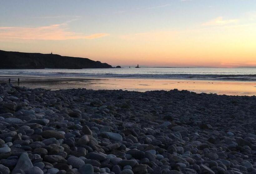 جناح مطلّ علي البحر, Hôtel De La Baie Des Trépassés