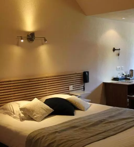 ガーデンビュースタンダードルーム, Hôtel Restaurant Logis La Méridienne