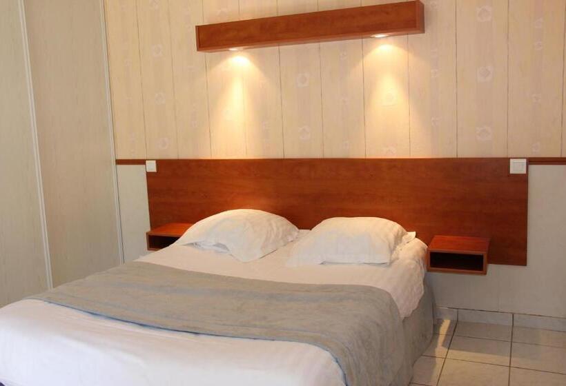 חדר סטנדרט עם טרסה, Hôtel Restaurant Logis La Méridienne