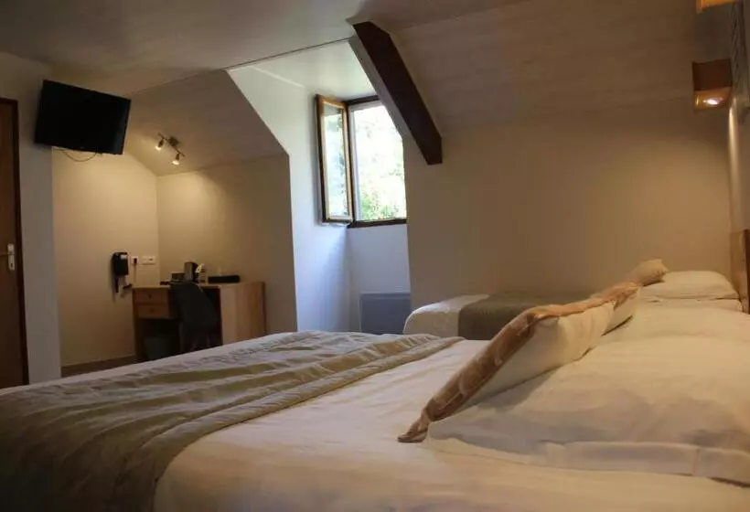 コンフォートトリプルルーム, Hôtel Restaurant Logis La Méridienne
