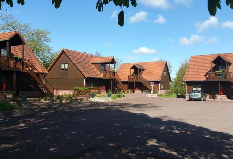 إستوديو قياسى سرير مزدوج, Logis   Hotel Restaurant La Sapinière