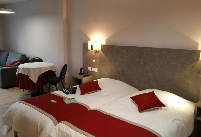 标准工作室, Logis Hotel Restaurant La Sapinière