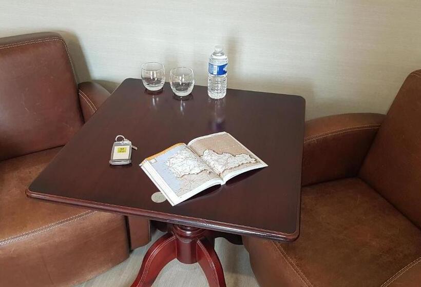 غرفة قياسية مطلّة علي الحديقة, Logis   Hotel Restaurant La Sapinière