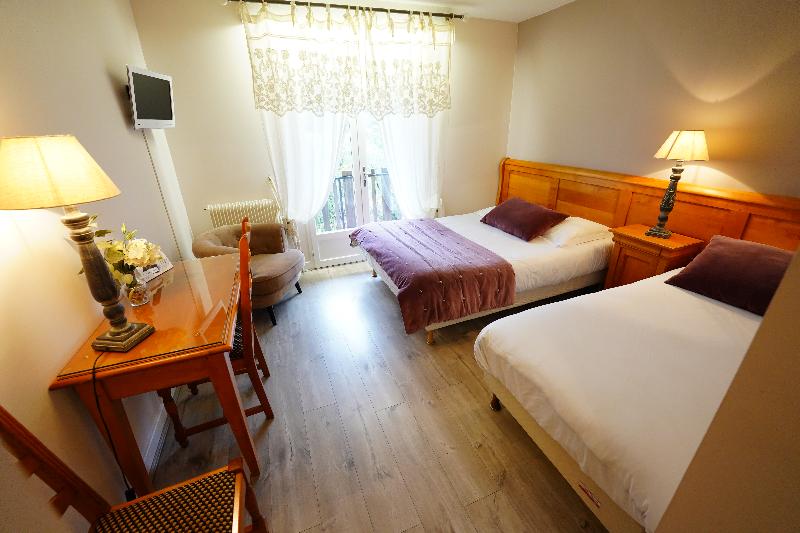 スタンダードトリプルルーム, Logis Hôtel Le Griou