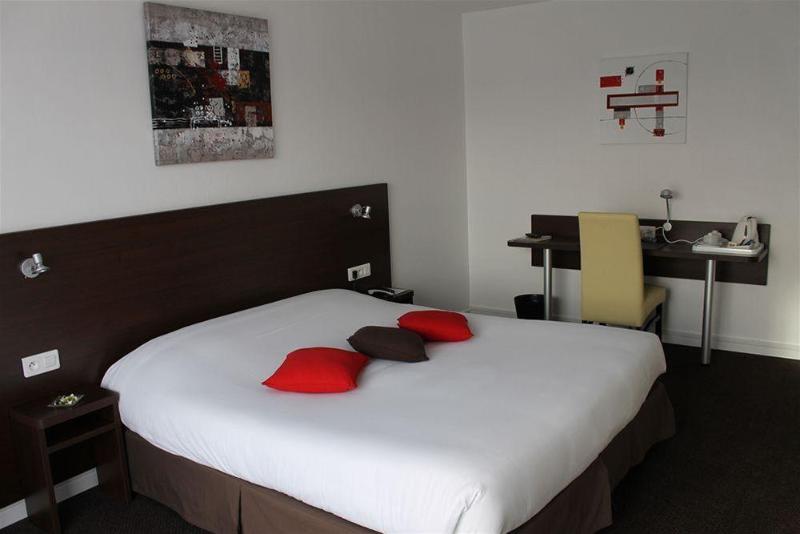 스탠다드 룸, Logis Hôtel & Restaurant   Le Relais De Montigny