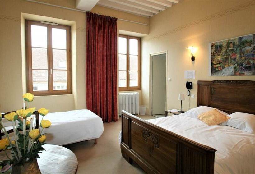 Номер Стандарт Трехместный, Logis Hostellerie Bressane