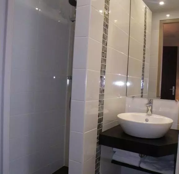 コンフォートトリプルルーム, Logis Hôtel La Grassinais Saint Malo
