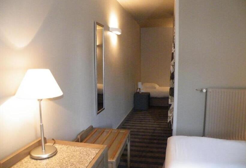 اتاق راحتی سه تخته, Logis Hôtel La Grassinais Saint Malo