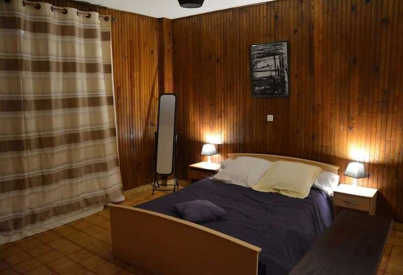 4인용 스탠다드 룸, Restaurant Les Planottes