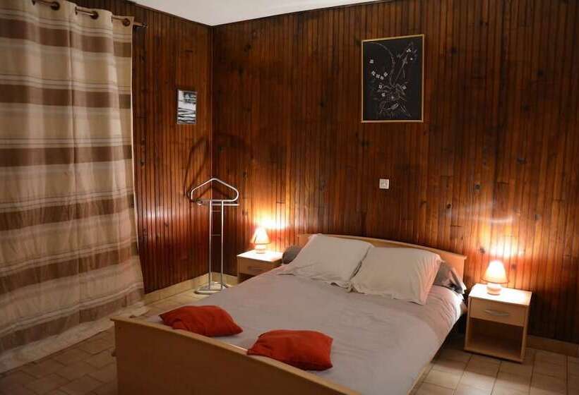 스탠다드 룸, Restaurant Les Planottes