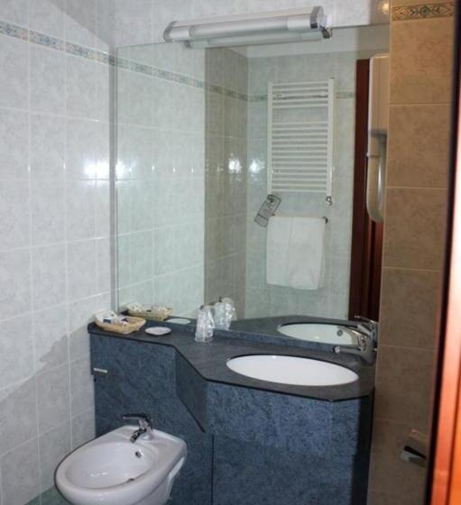 חדר סטנדרט, Tre Denti