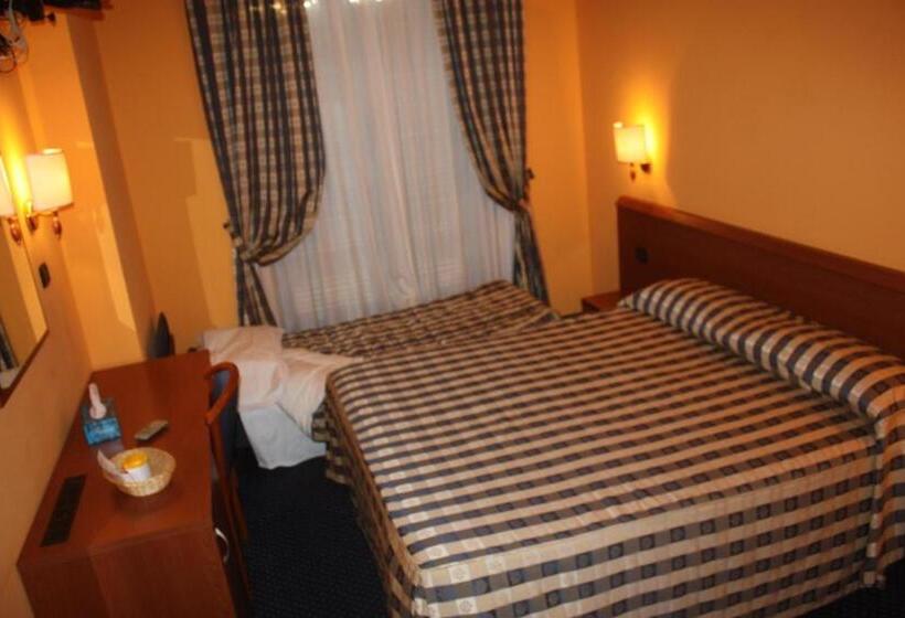 חדר סטנדרט לשלושה עם מרפסת, Tre Denti