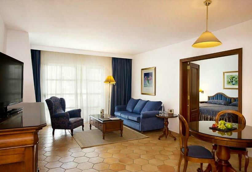 سوییت جونیور با بالکن, Melia Cala D Or Boutique