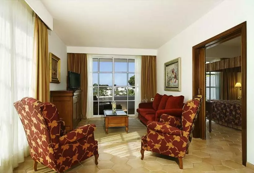 سوییت جونیور با بالکن, Melia Cala D Or Boutique