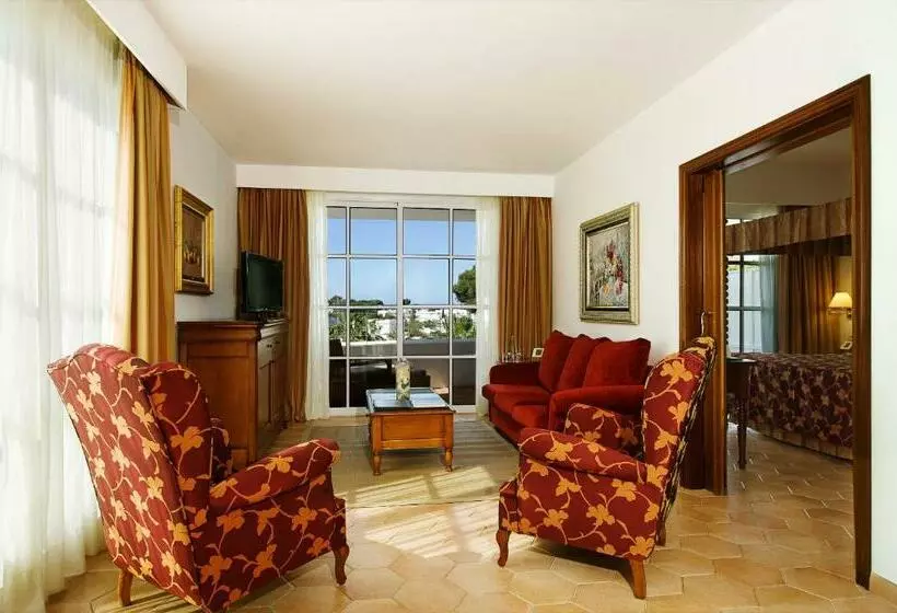 سوییت جونیور با بالکن, Melia Cala D Or Boutique