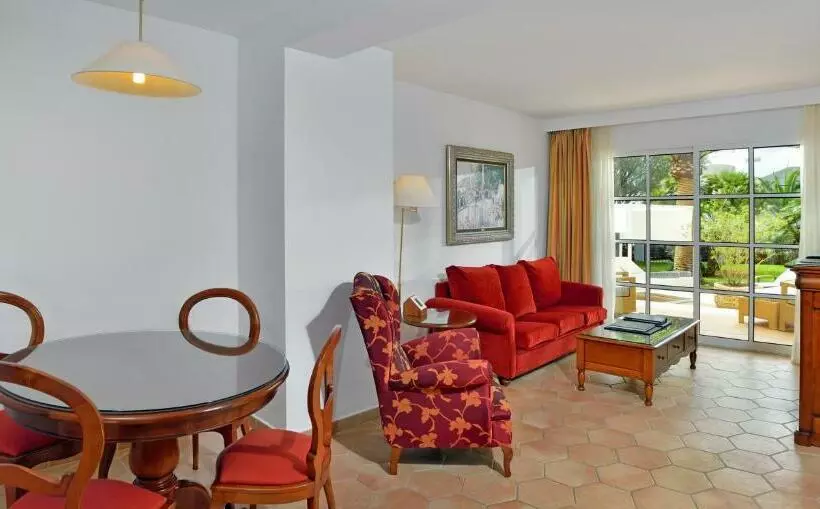 سوییت جونیور با بالکن, Melia Cala D Or Boutique