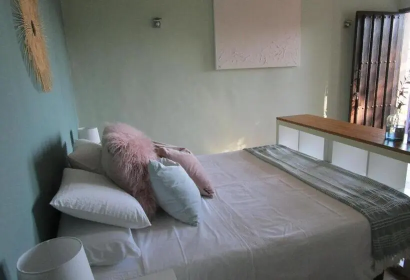 スタンダードトリプルルーム, Casa Pura Vida