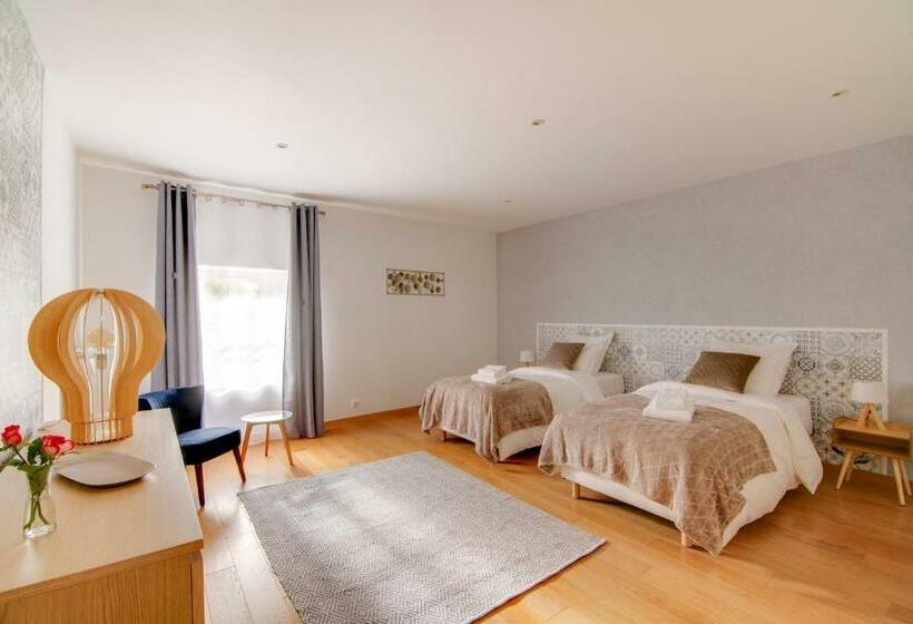 3 Bedroom Suite, Maison D Hotes La Villa Des Ducs Barleduc